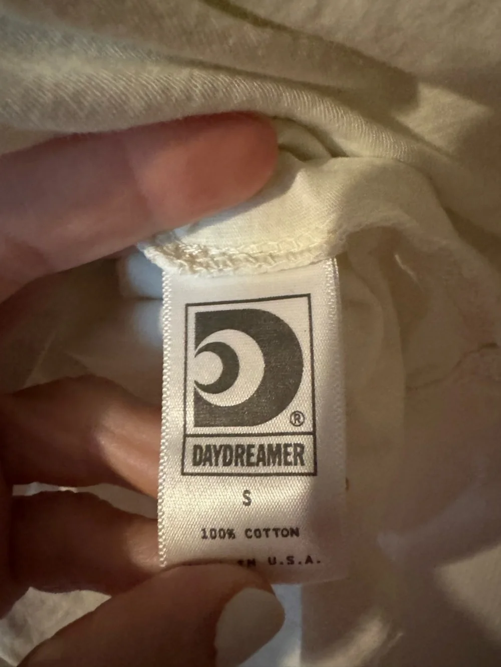 Daydreamer Willie Nelson Small On The Road Again Tee - Picture 6 of 6